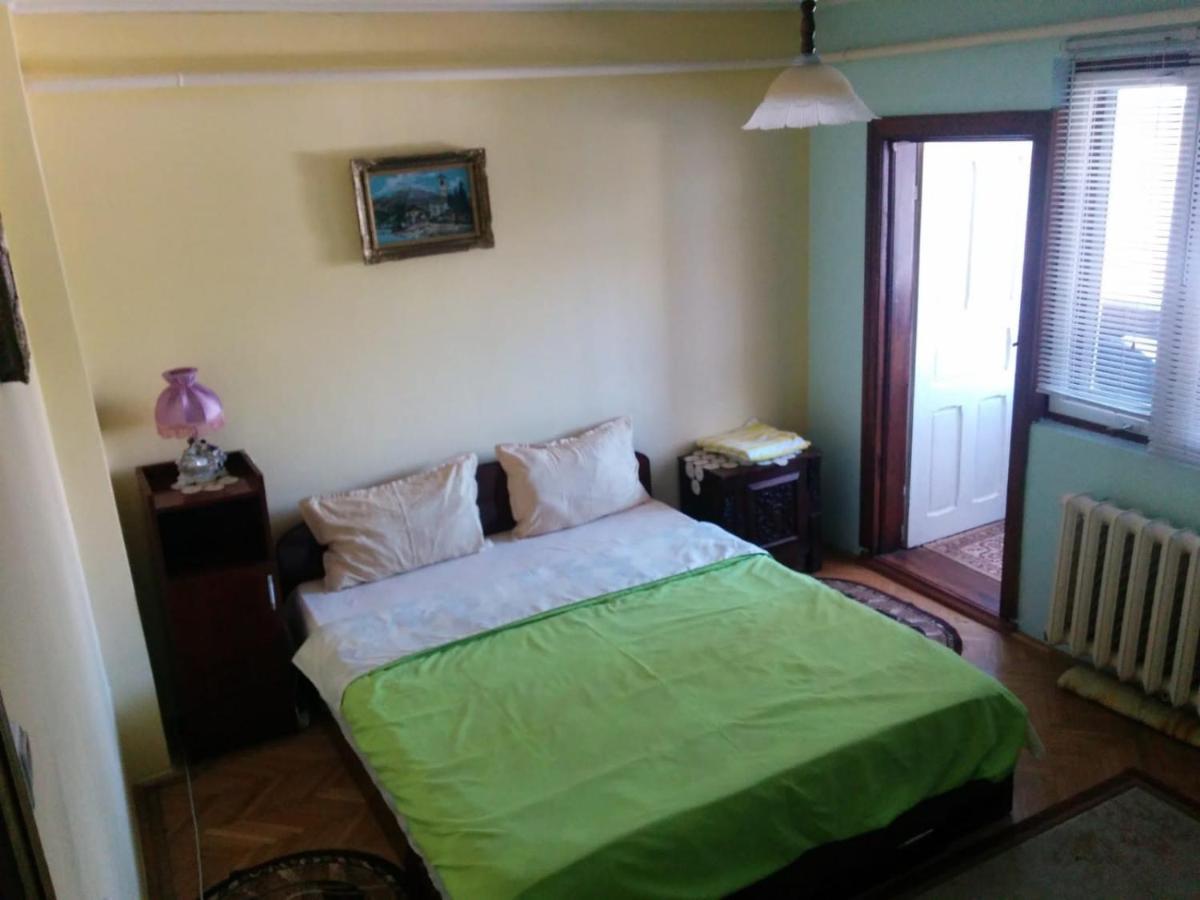Cazare Adela Horezu Exterior foto