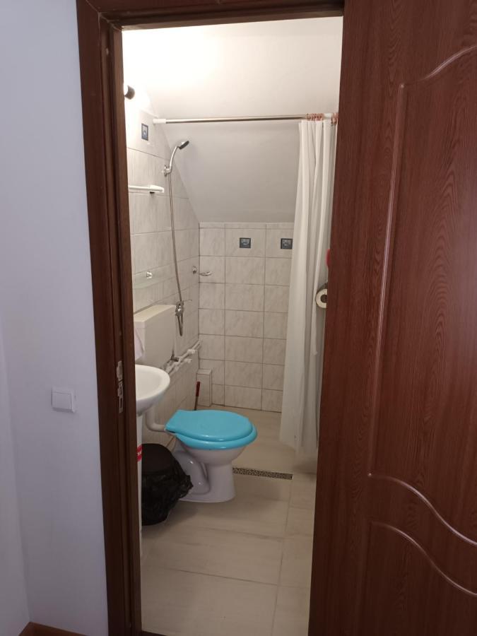 Cazare Adela Horezu Exterior foto